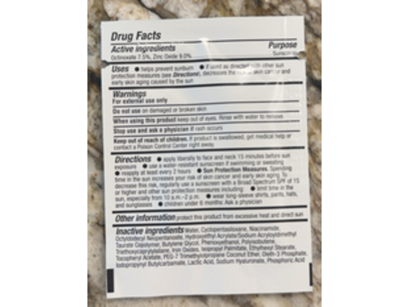 EltaMD UV Clear Tinted Face Sunscreen, SPF 46, 0.07 oz/2 g