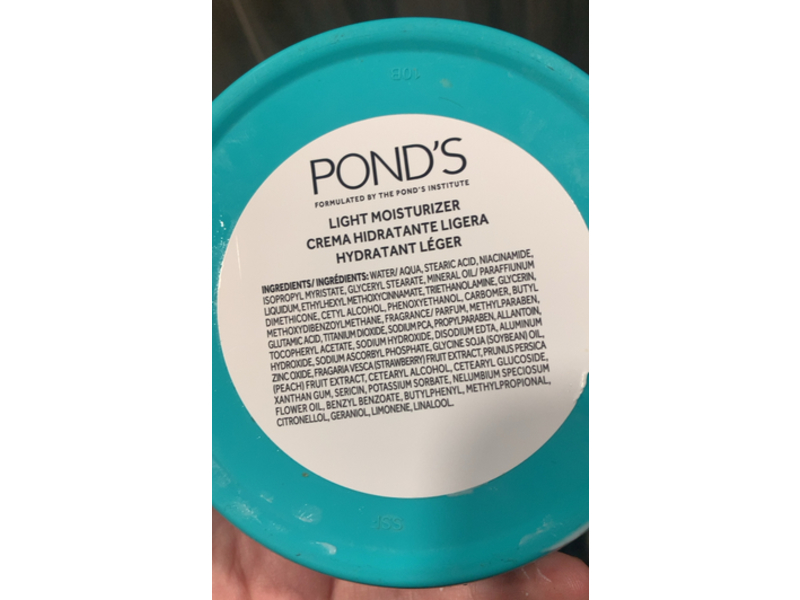 Pond's Light Moisturizer, Vitamin E + Glycerin, 5.07 fl oz/150 mL
