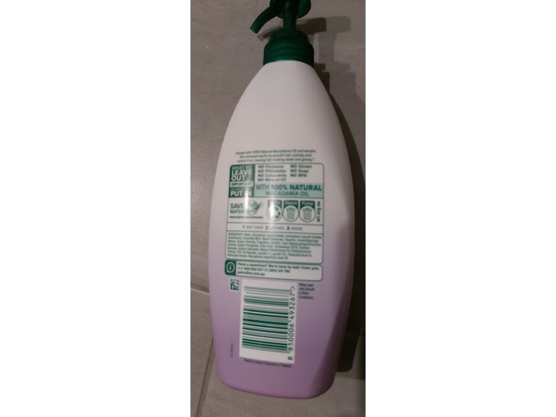 Palmolive Naturals Smmoth & Shine Shampoo, 700 mL