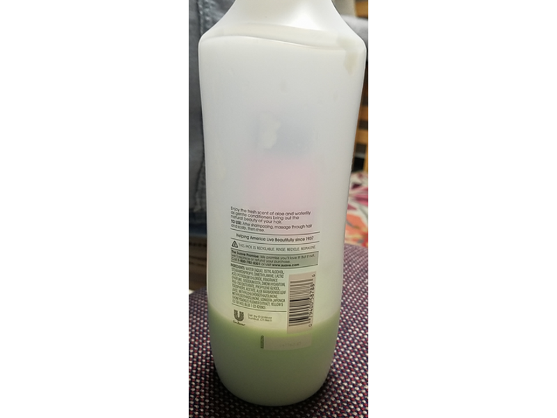 Suave Softening Conditioner, Aloe & Waterlily, 30 fl oz/887 mL