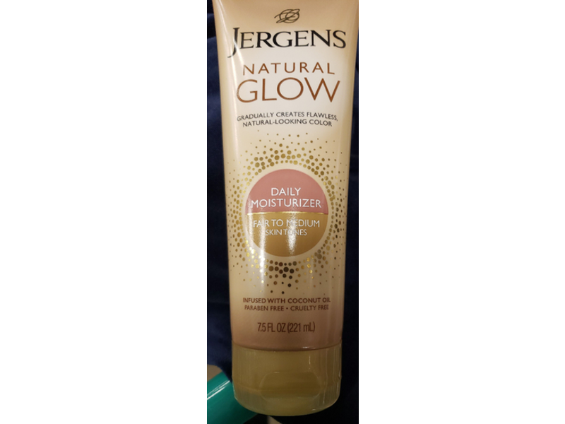 Jergens Natural Glow Daily Moisturizer, Infused With Coconut Oil, 7.5 fl oz / 221 mL