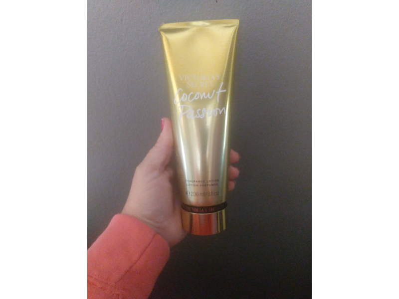 Victoria's Secret Body Lotion, Coconut Passion, 8 fl oz/236 mL