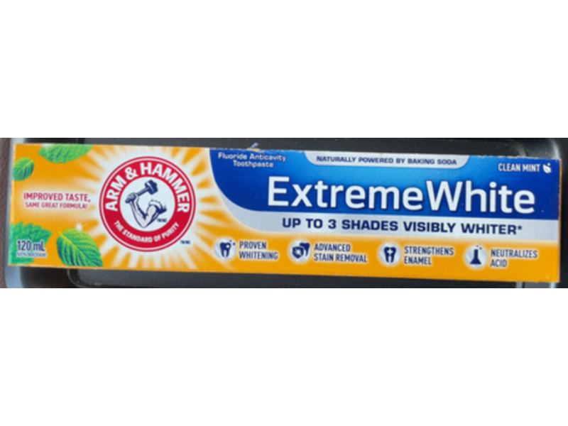 Arm & Hammer Extreme White Fluoride Anticavity Toothpaste, Clean Mint, 120 mL