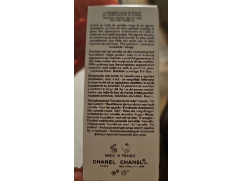 Chanel N°1 De Red Camellia Revitalizing Foundation, B30, 1 fl oz/30 mL