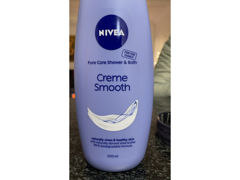 Nivea Pure Care Shower & Bath Creme Smooth, 500 mL
