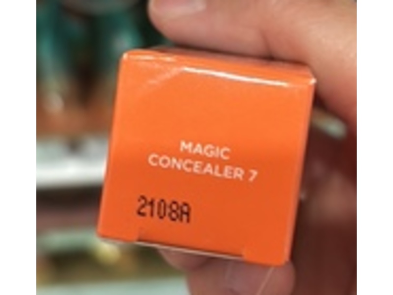 Juvia's Place I Am Magic Concealer, J7, 0.34 fl oz/10 mL