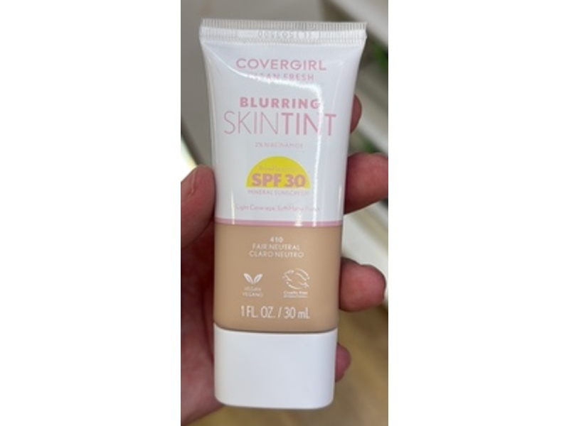 Covergirl Clean Fresh Blurring Skin Tint, 410 Fair Neutral, SPF 30, 1 fl oz/30 mL
