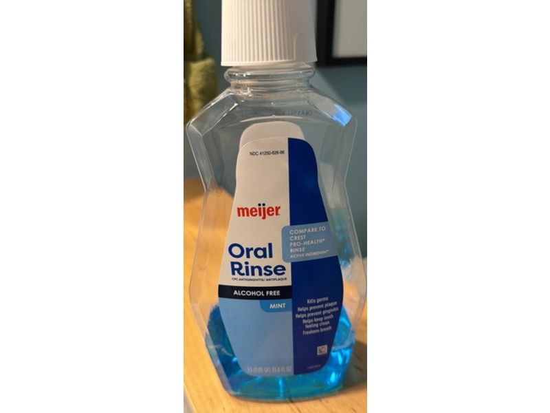 Meijer Oral Rinse, Mint, 33.8 fl oz/1L