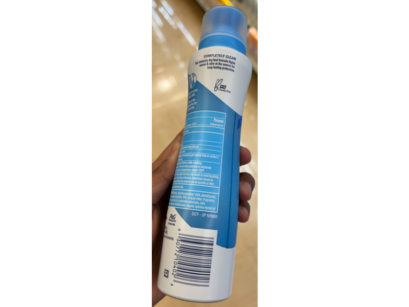 Secret Outlast Sweat & Odor Antiperspirant / Deodorant Dry Spray, Completely Clean, 4.1 oz/116 g