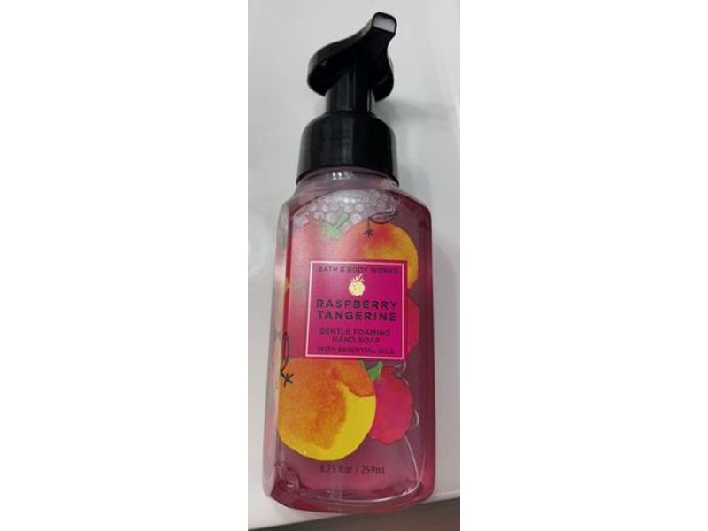 Bath & Body Works Gentle Foaming Hand Soap, Raspberry Tangerine, 8.75 fl oz/259 ml