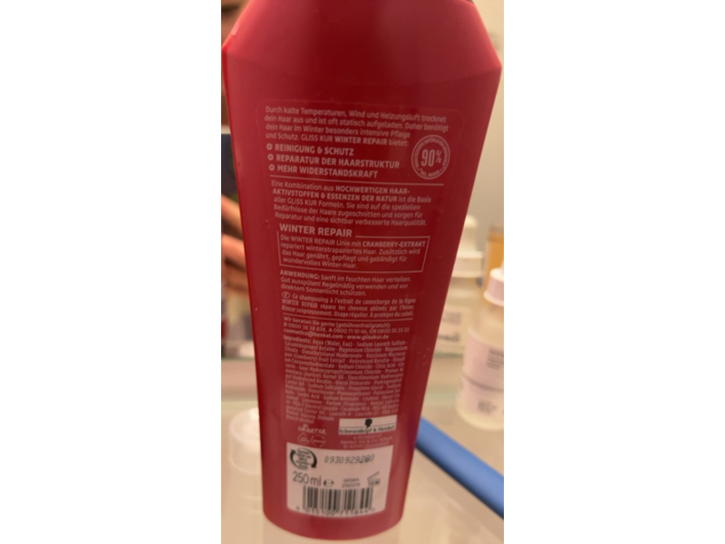 Schwarzkopf Gliss Kur Winter Repair Pflegendes Shampoo, 250 mL