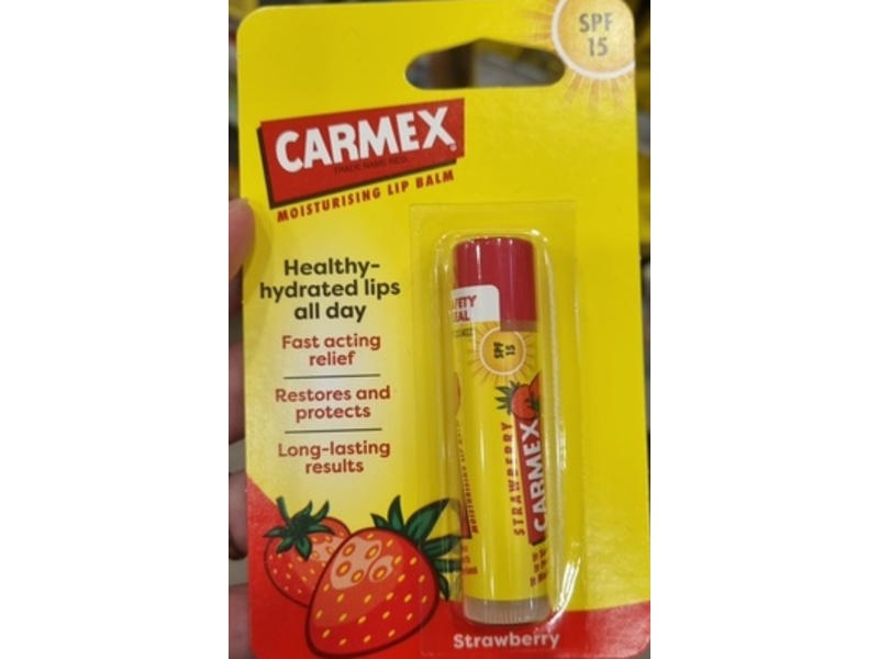 Carmex Moisturizing Lip Balm, SPF 15, Strawberry, 4.25 g