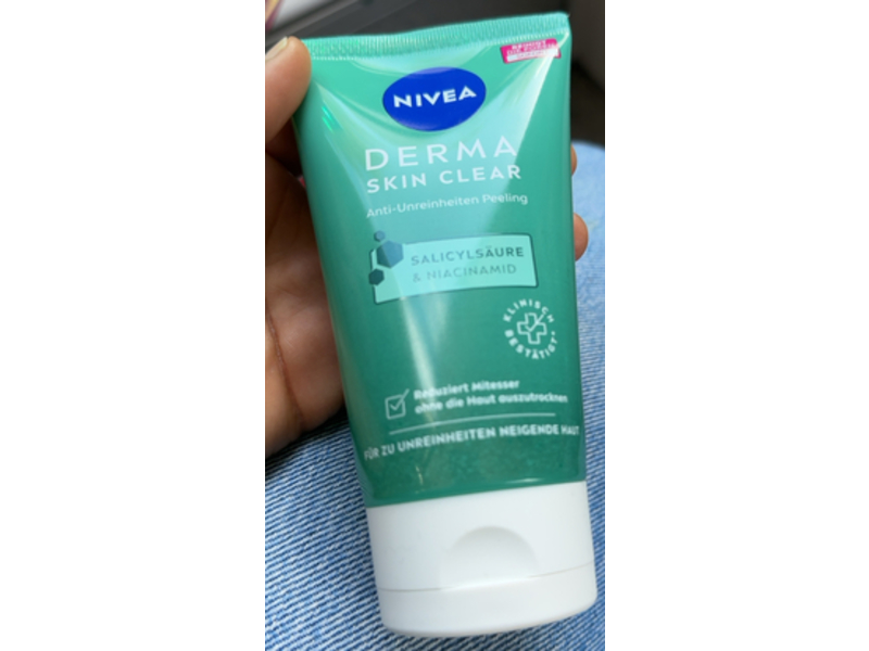 Nivea Derma Skin Clear Anti-Unreinheiten Peeling, Salicylsaure & Niacinamide, 150 mL