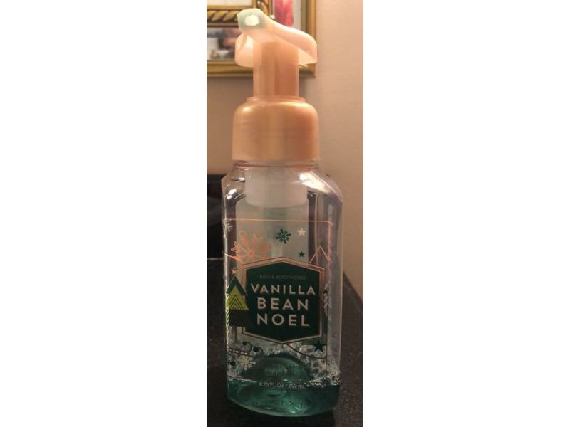 Bath & Body Works Vanilla Bean Noel Gentle Foaming Hand Soap, 8.75 fl oz/259 mL