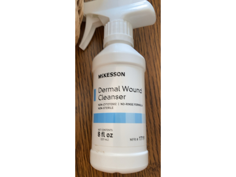 McKesson Dermal Wound Cleanser, 8 fl oz/237 mL