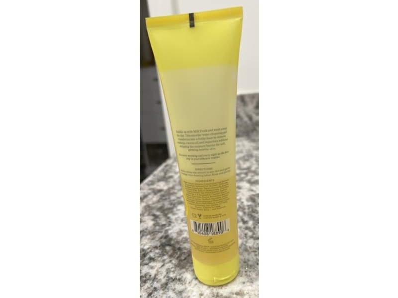 Beekman 1802 Micellar Milk Froth Cleansing Gel & Makeup Remover, 5 fl oz/147.8 mL