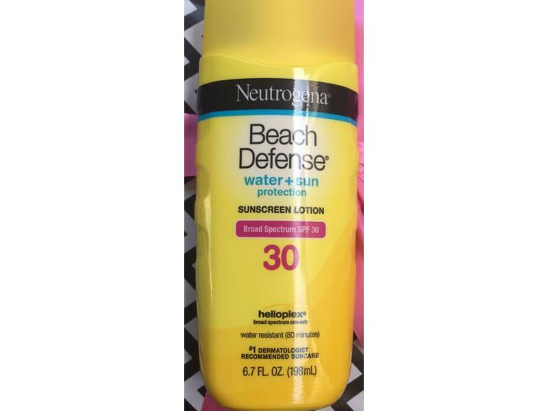 Neutrogena Beach Defense Water + Sun Broad Spectrum Sunscreen Lotion, SPF 30, 6.7 fl oz/198 mL