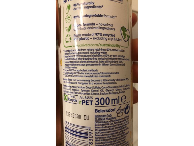 Nivea Naturally Good Oil Infused Shower Gel, Honeysuckle Scent & Organic Oil Enriched, 300 mL