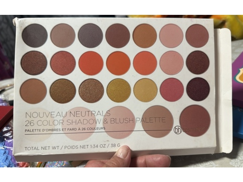 BH Cosmetics Nouveau Neutrals 26 Color Shadow & Blush Palette, 1.34 oz/38 g