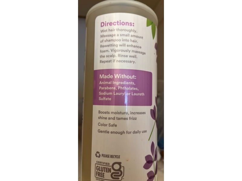 365 Whole Foods Market Moisture & Shine Shampoo, Lavender, 32 fl oz/946 mL
