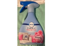 Febreze Fabric Refresher, Downy April Fresh, 16.9 fl oz/500 mL, Pack of 2 - Image 3