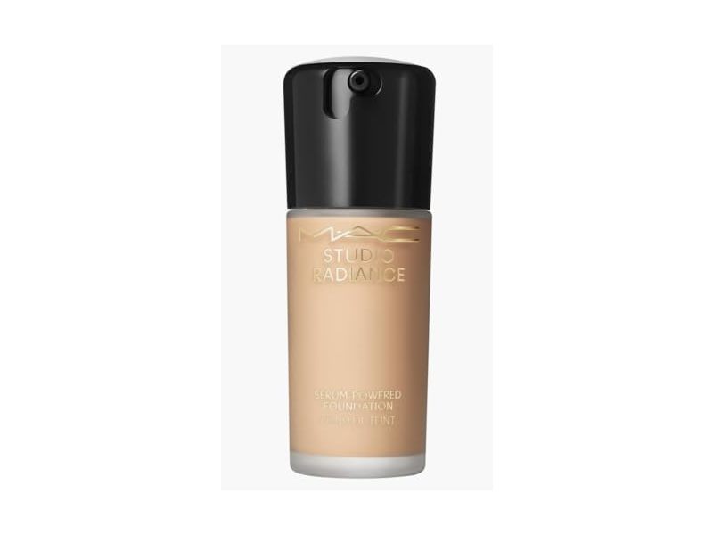 M.A.C Studio Radiance Serum-Powered Foundation, NW20, 1 fl oz/30 mL