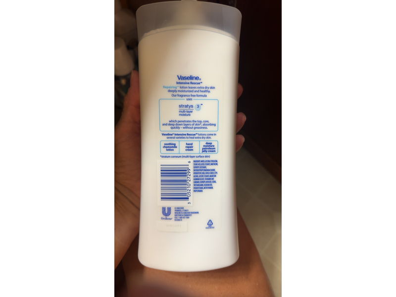 Vaseline Moisture Locking Lotion, 20.3 fl oz