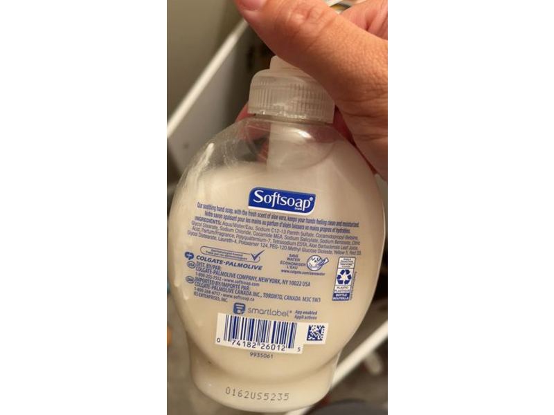 Softsoap Soothing Clean Moisturizing Hand Soap, Aloe Vera Fresh Scent, 7.5 fl oz/221 mL