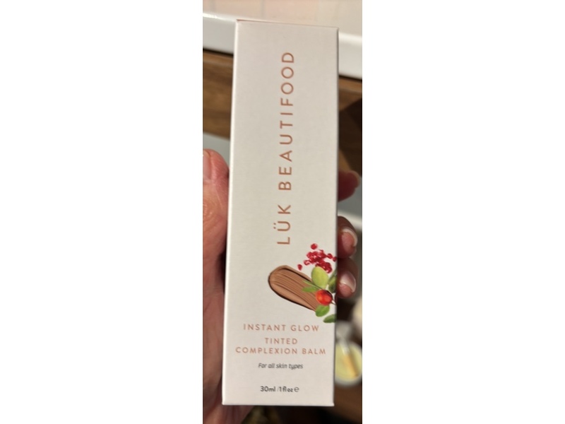 Luk Beautifood Instant Glow Tinted Complexion Balm, Nude 4 Medium, 1 fl oz/30 mL