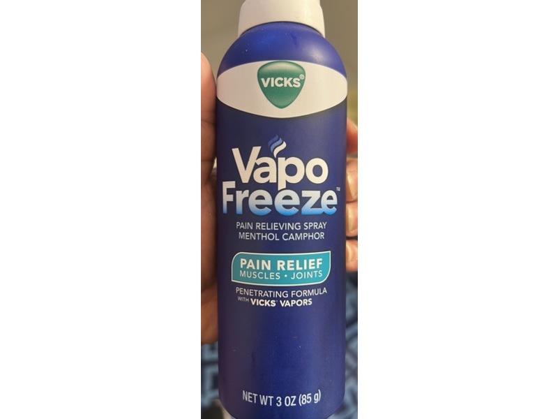 Vicks Vapo Freeze Pain Relieving Spray, Menthol Camphor, 3 oz/85 g