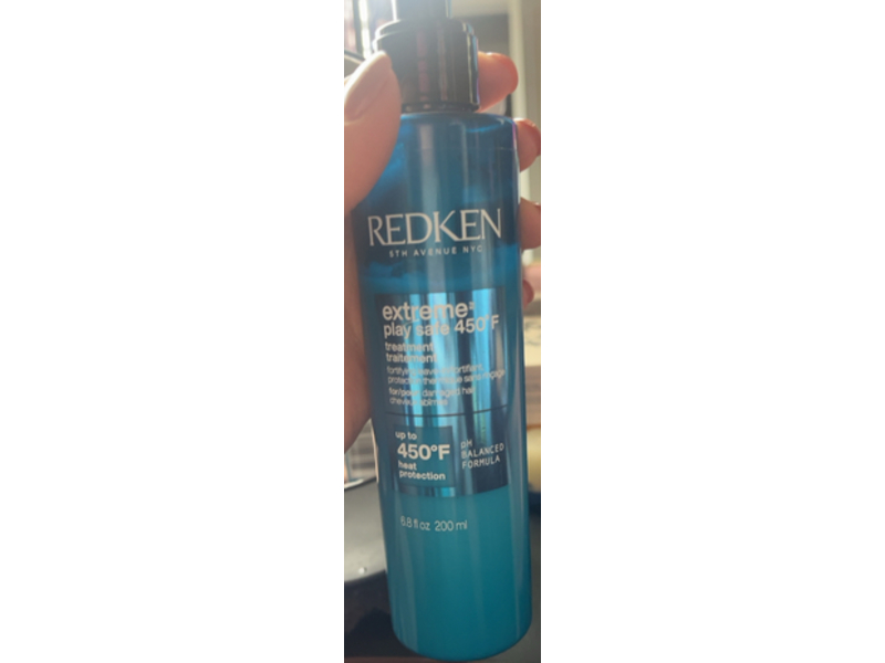 Redken Extreme Play Safe Heat Protectant & Damage Repair Treatment, 6.8 fl oz/200 mL