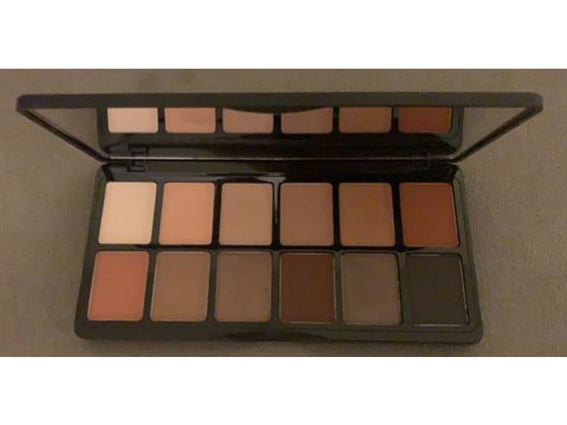 L.A. Girl Fanatic Eyeshadow Palette, The Nudist, 0.035 oz