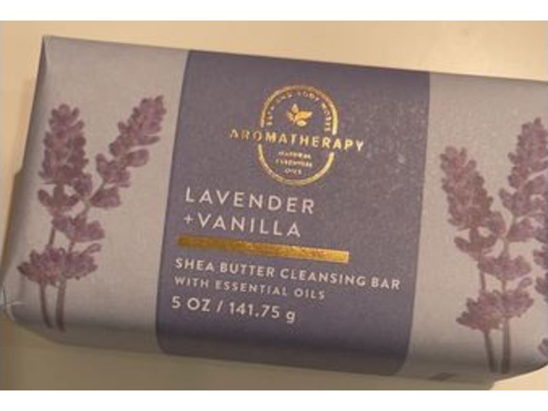 Bath & Body Works Aromatherapy Shea Butter Cleansing Bar, Lavender + Vanilla, 5 oz/141.75 g