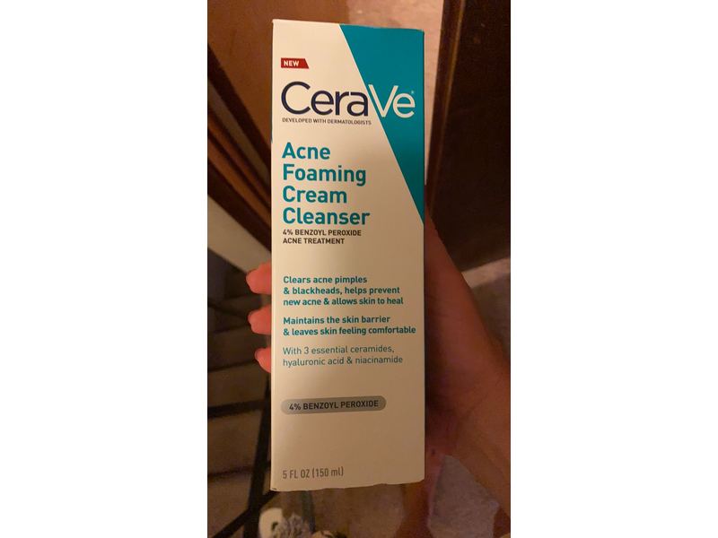 CeraVe Acne Foaming Cream Cleanser, 5 fl oz (150 mL)