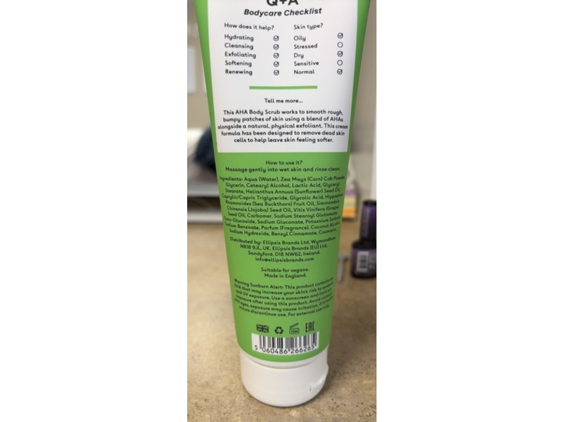 Q+A AHA Exfoliator Body Scrub, Golden Vanilla + Coconut Scent, 8.45 fl oz/250 mL