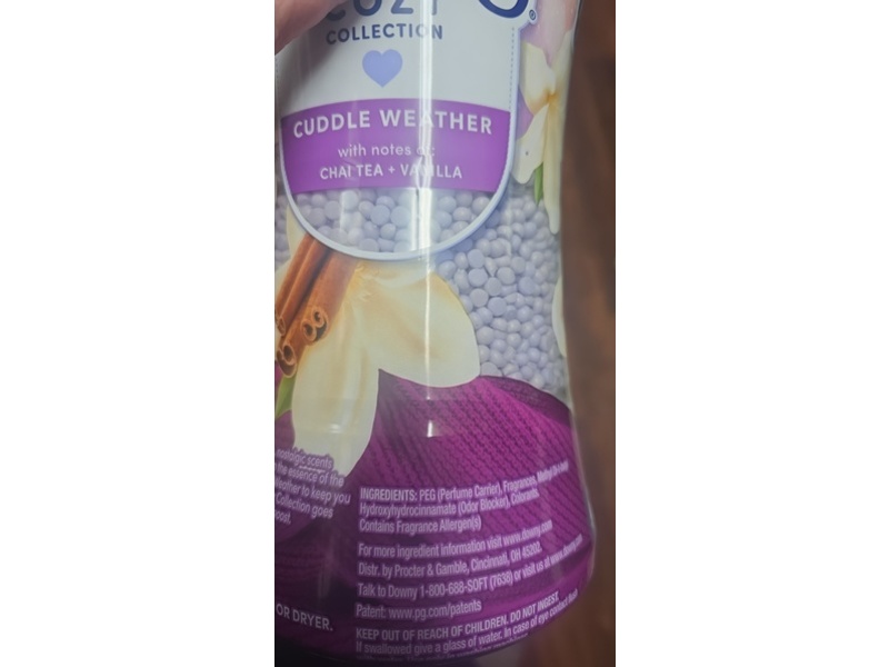 Downy Cozy Collection Laundry Scent Booster, Cuddle Weather, 28.3 oz/802 g