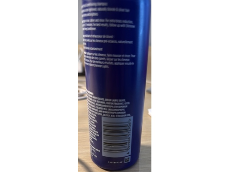 Clairol Professional Shimmer Lights Blonde Toning Shampoo, 8 fl oz/237 mL