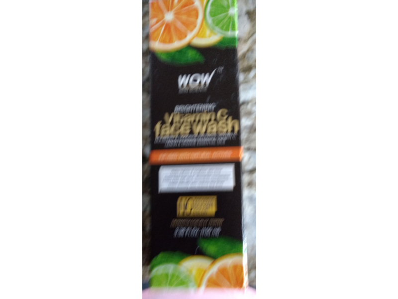 Wow Brightening Vitamin C Face Wash, 3.4 fl oz/100 ml