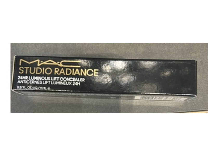 MAC Studio Radiance 24Hr Luminous Lift Concealer, NW10, 0.37 fl oz/11 mL