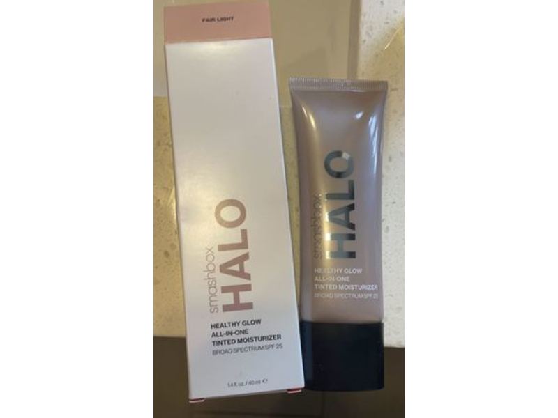 Smashbox Halo Healthy Glow All-In-One Tinted Moisturizer, SPF 25, Fair Light, 1.4 fl oz/40 ml