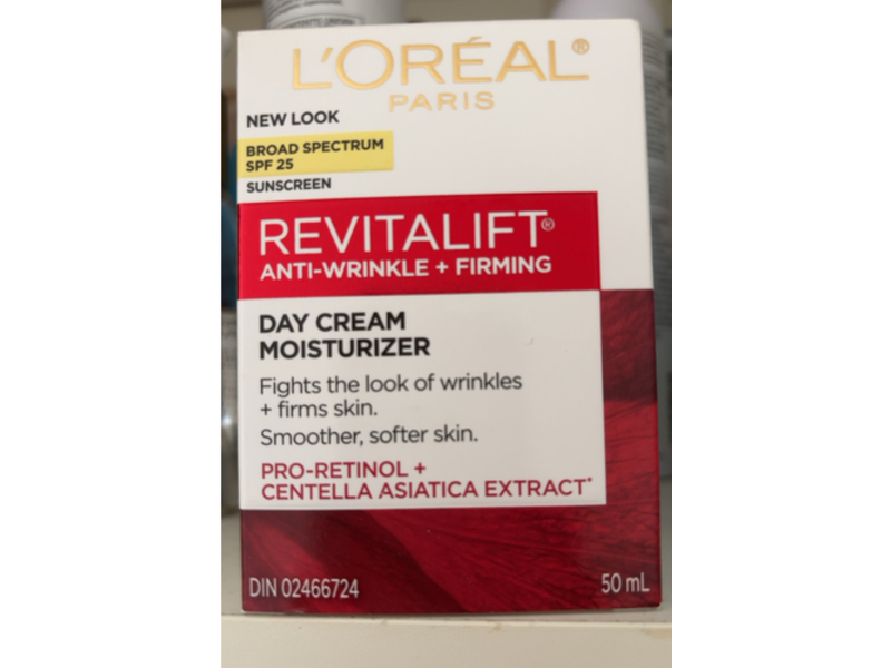 L'Oreal Paris Revitalift Anti-Wrinkle + Firming Day Cream Moisturizer, SPF 25, 50 mL