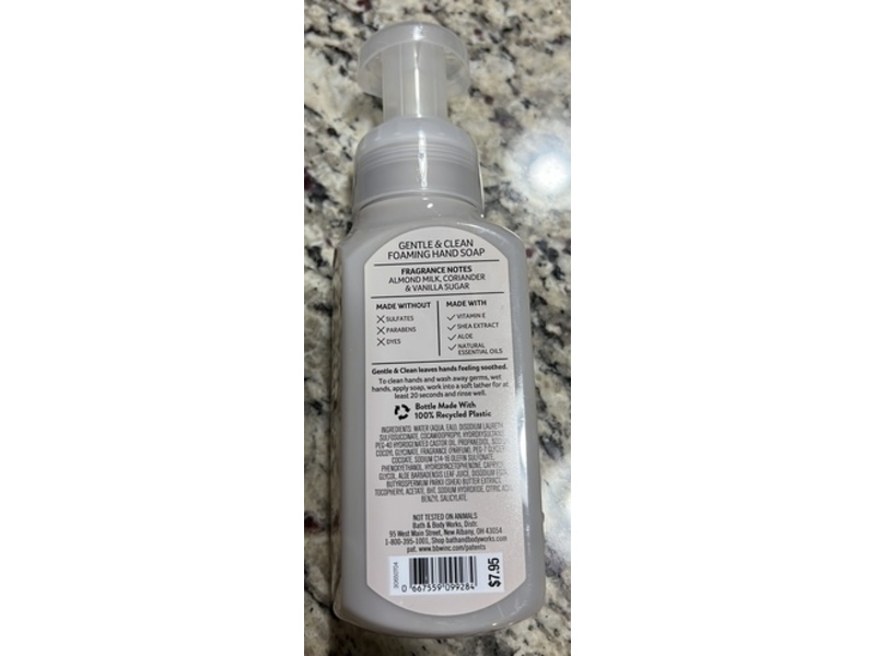 Bath & Body Works Gentle & Clean Foaming Hand Soap, Almond Blossom, 8.75 fl oz/259 mL