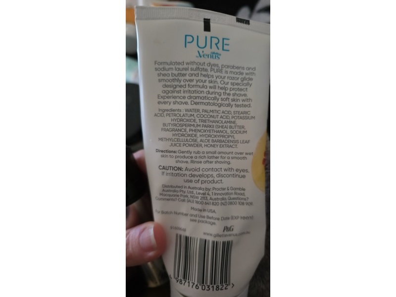 Gillette By Venus Shave Cream, Manuka Honey & Vanilla, 174 g