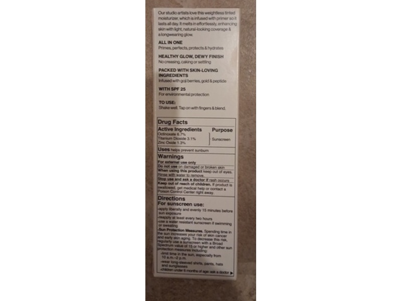 Smashbox Halo Healthy Glow All-In-One Tinted Moisturizer, SPF 25 15-Light Olive, 1.4 fl oz/40 mL