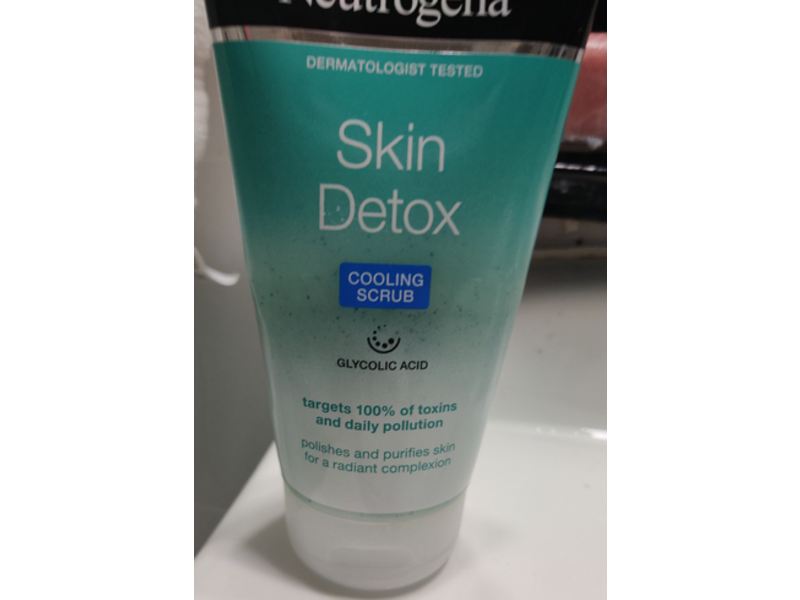 Neutrogena Skin Detox Cooling Scrub, Glycolic Acid, 150 mL