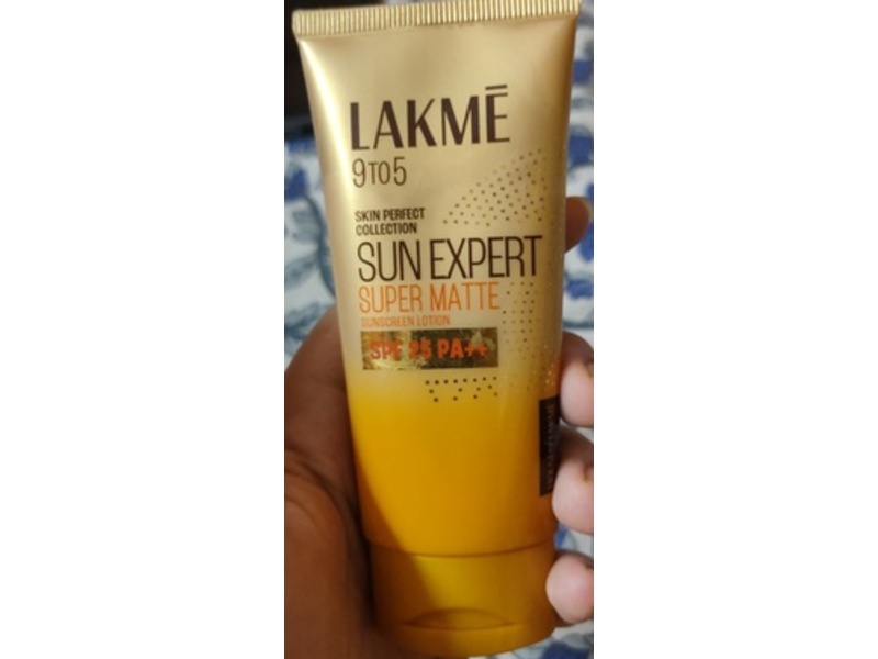 Lakme Sun Expert Super Matte Sunscreen Lotion, SPF 25 PA++, 50 mL