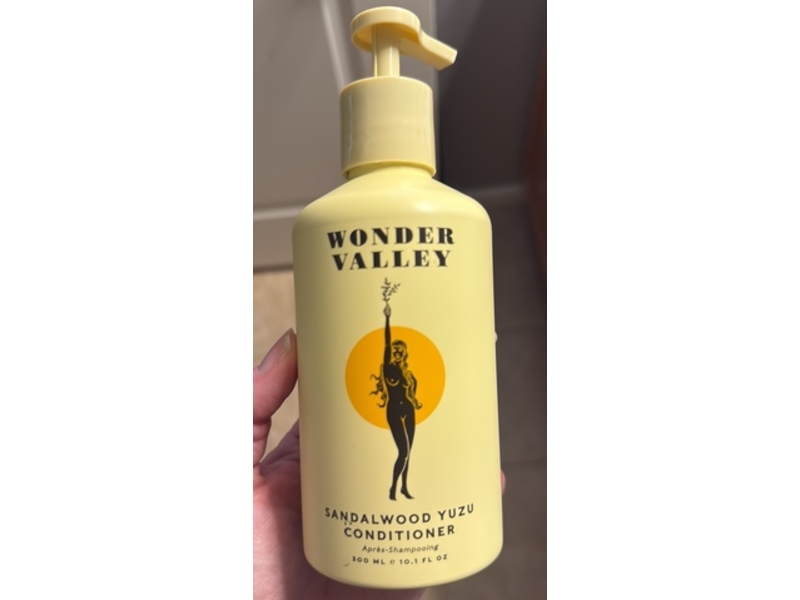 Wonder Valley Conditioner, Sandalwood Yuzu, 10.1 fl oz/300 mL