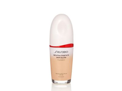 Shiseido RevitalEssence Skin Glow Foundation Sunscreen, SPF 30, 150 Lace, 1 fl oz/30 mL