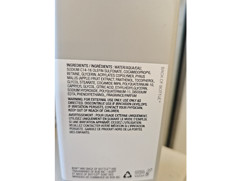 Bob Hi-Hydrating Shampoo, Apple Fruit Extract & ProVitamin B5, 8.4 fl oz/250 mL