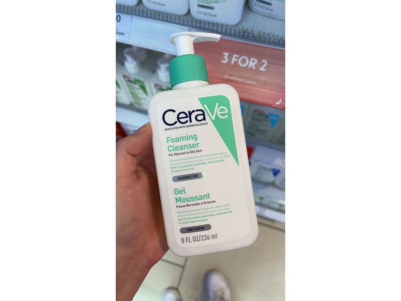 CeraVe Foaming Cleanser, Normal to Oily Skin, Fragrance Free, 8 fl oz/236 mL